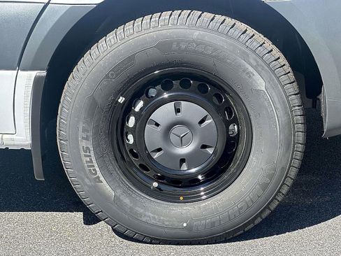 New 2025 Mercedes-Benz Sprinter 2500 image 5