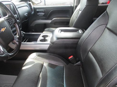 Used 2017 Chevrolet Silverado 1500 LTZ Z71 w/ LTZ Plus Package image 23