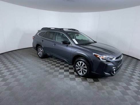 Certified 2025 Subaru Outback Premium w/ Popular Package #1A image 2