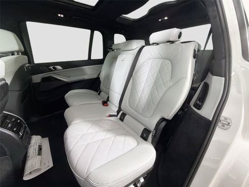New 2027 BMW X7 xDrive40i w/ M Sport Package AWD/4WD image 24