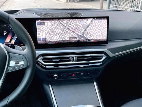 Certified 2023 BMW 330i Sedan w/ Premium Package image 6