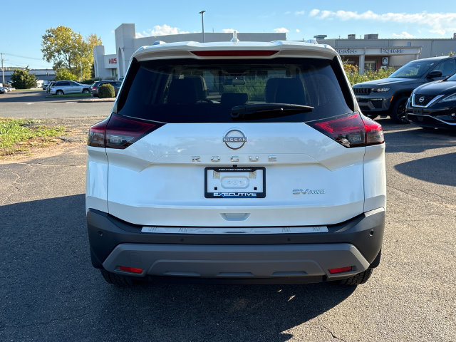 Certified 2023 Nissan Rogue SV w/ SV Premium B Package AWD/4WD image 3