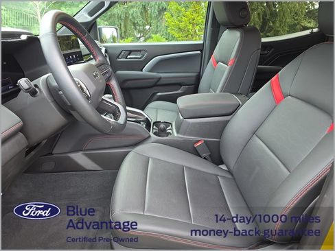 Used 2023 Chevrolet Colorado Z71 w/ Z71 Convenience Package 2 AWD/4WD image 12