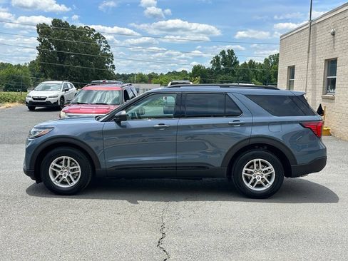 New 2026 Ford Explorer Active w/ Active Comfort Package RWD image 3