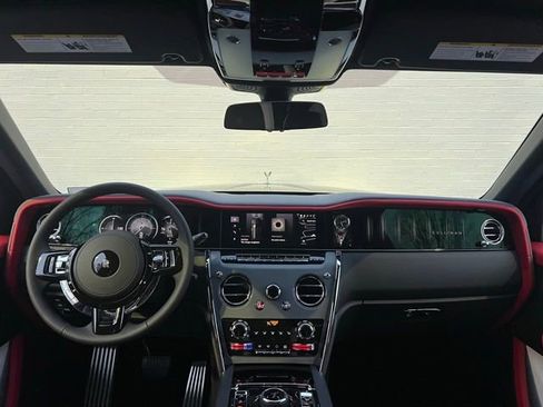 New 2026 Rolls-Royce Cullinan image 4