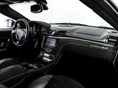 Used 2013 Maserati GranTurismo Sport image 10