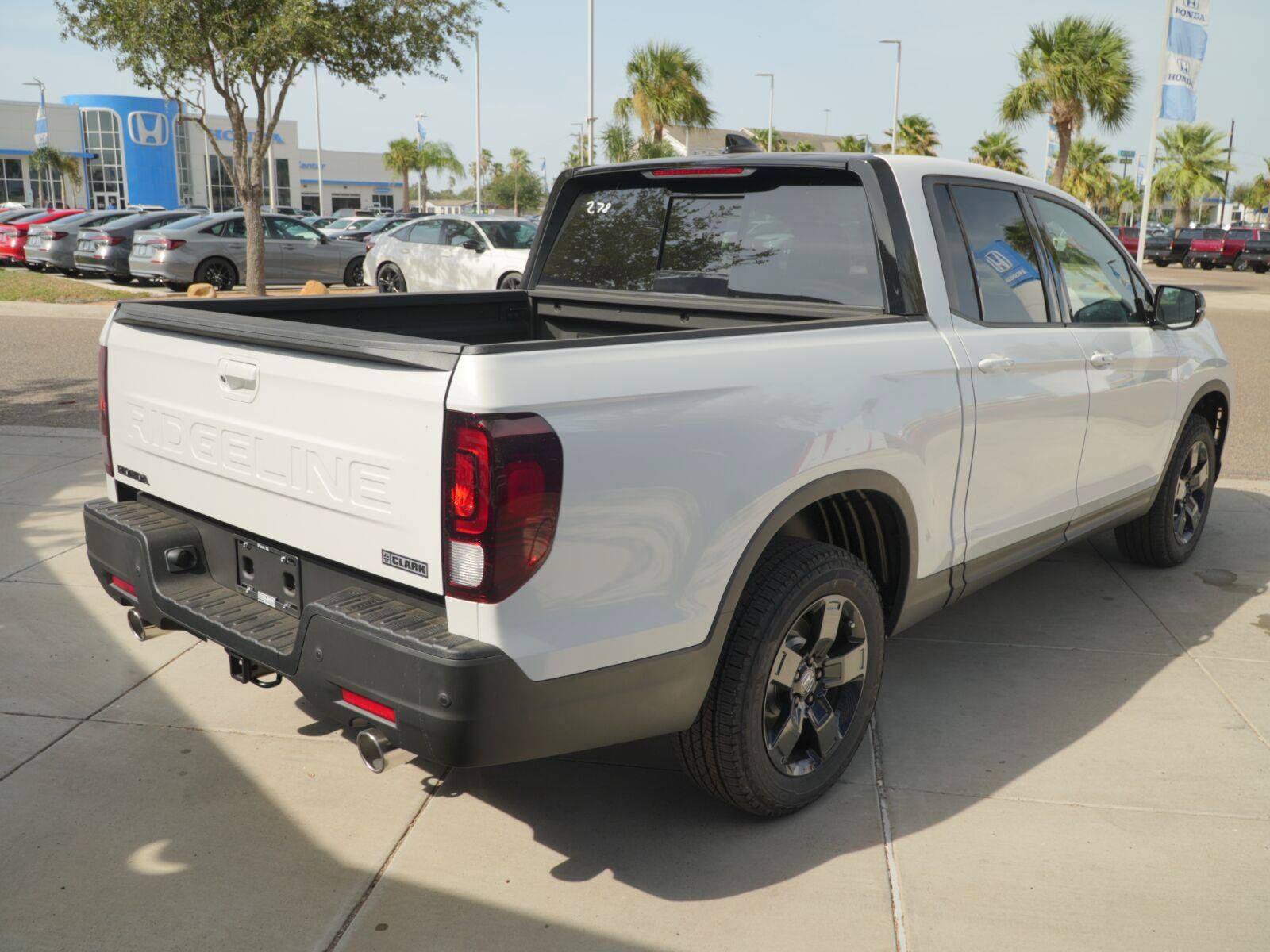 New 2026 Honda Ridgeline Black Edition image 5