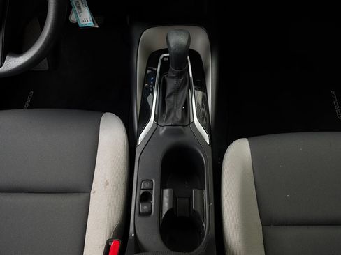 Used 2025 Toyota Corolla LE FWD image 14