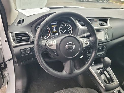 Used 2018 Nissan Sentra S image 30