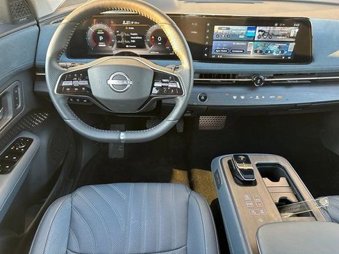 Used 2024 Nissan Ariya AWD image 19
