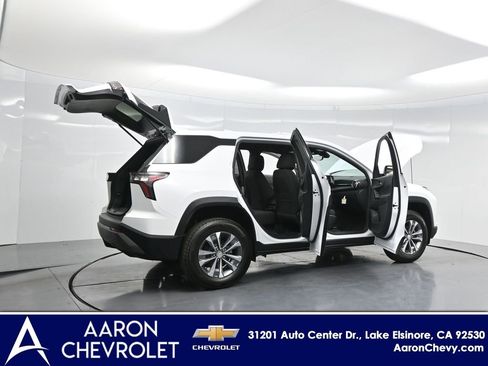 New 2026 Chevrolet Equinox LT w/ Safety and Technology Package image 4