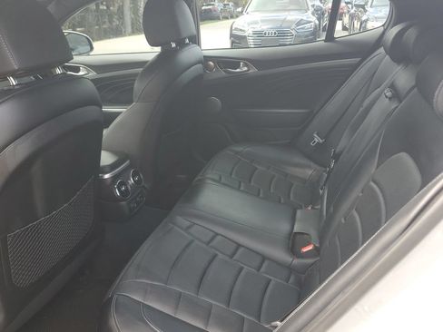 Used 2022 Kia Stinger GT2 AWD/4WD image 17
