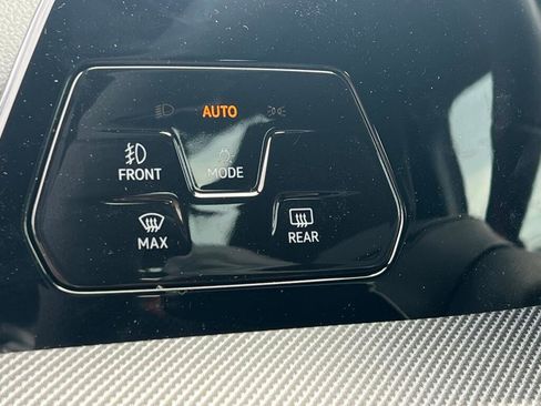 New 2025 Volkswagen GTI SE image 25