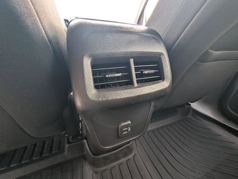 Used 2024 Chevrolet Equinox LS w/ LS Convenience Package image 35