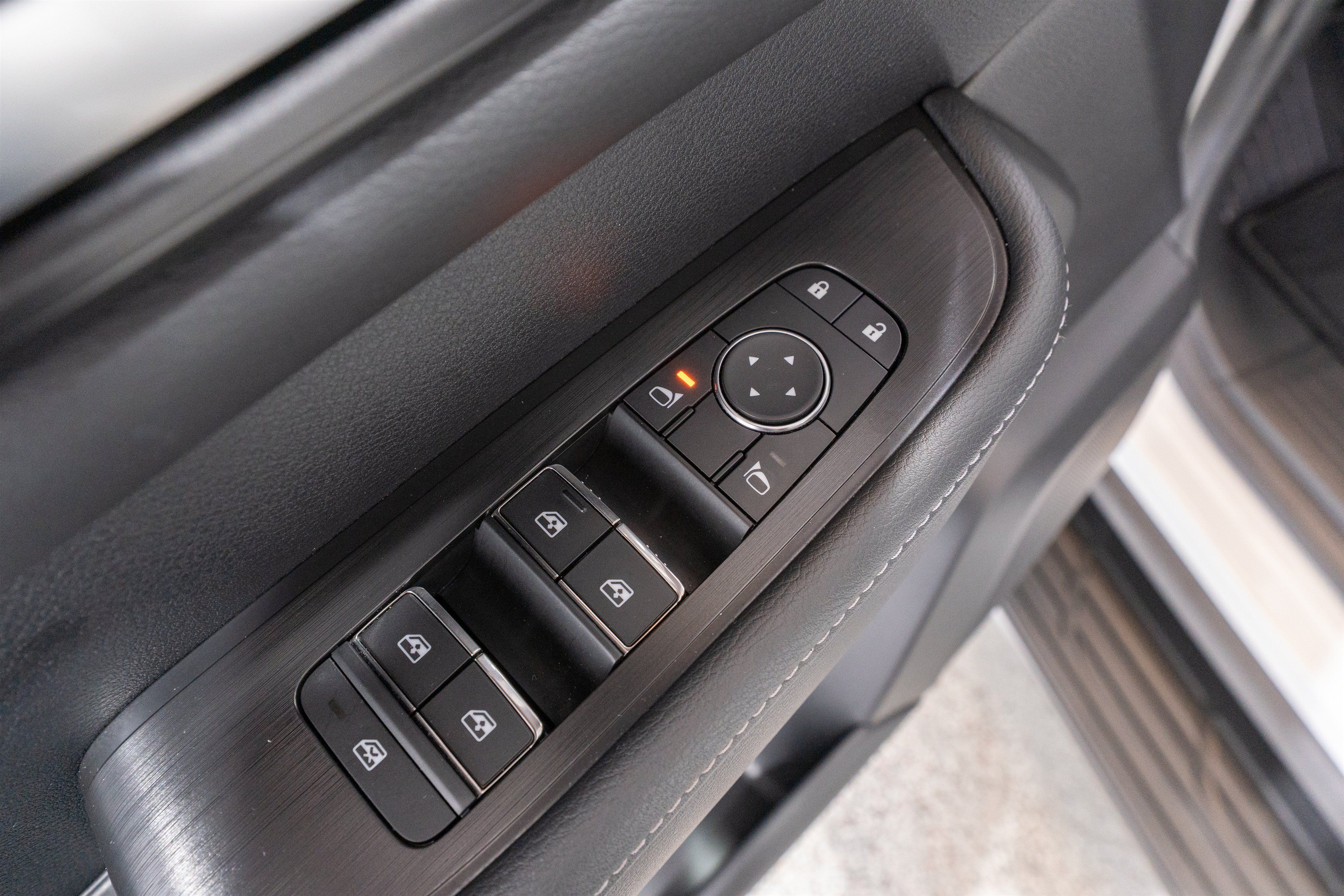Used 2026 Nissan Armada SV AWD/4WD image 14