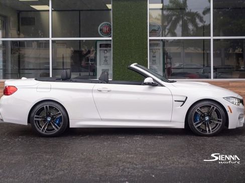 Used 2017 BMW M4 Convertible image 6