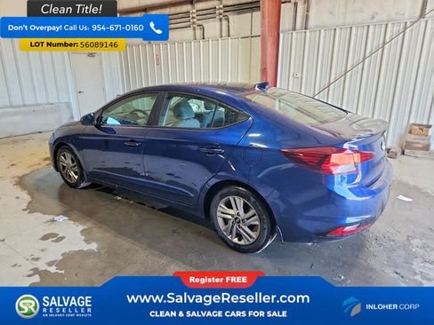 Used 2020 Hyundai Elantra SEL w/ Winter Weather Package FWD image 3