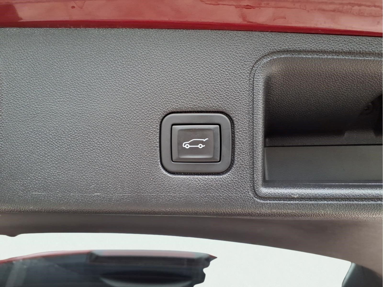 Used 2019 GMC Terrain SLE w/ Driver Convenience Package AWD/4WD image 11