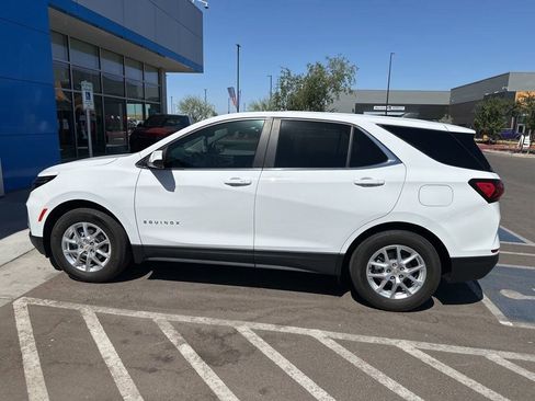 Certified 2022 Chevrolet Equinox LT FWD image 2