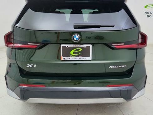 Used 2025 BMW X1 xDrive28i AWD/4WD image 12