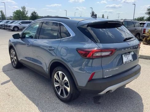 Used 2023 Ford Escape Platinum AWD/4WD image 7