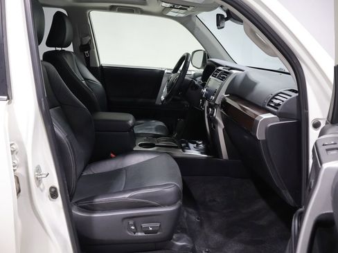 Used 2023 Toyota 4Runner Limited AWD/4WD image 23