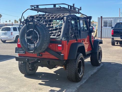 Used 2006 Jeep Wrangler Sport w/ 30" Tire & Wheel Group AWD/4WD image 8