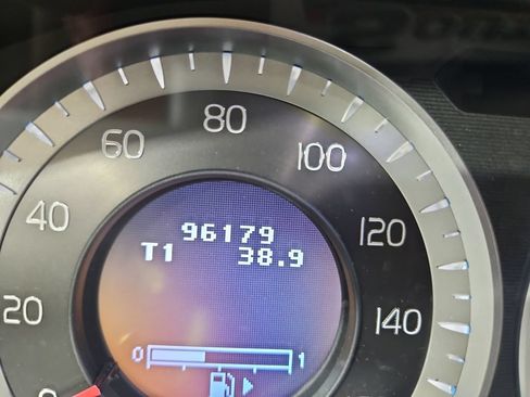 Used 2013 Volvo S60 T5 AWD/4WD image 16