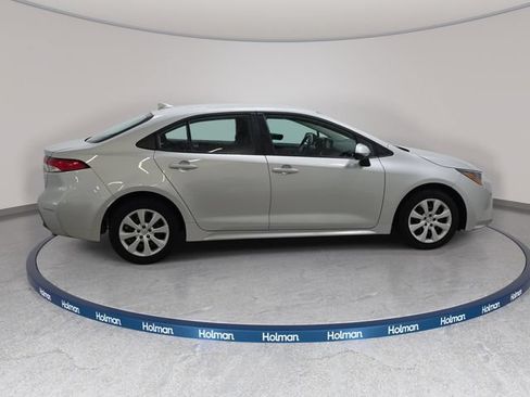 Certified 2025 Toyota Corolla LE FWD image 4