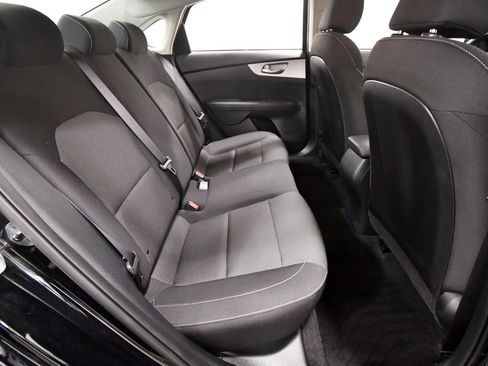 Certified 2024 Kia Forte LXS w/ LXS Technology Package image 16