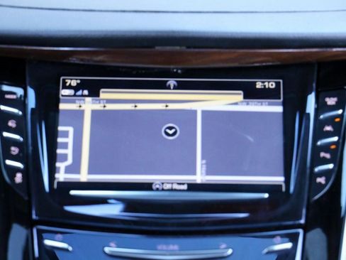 Used 2020 Cadillac Escalade ESV Premium Luxury image 37