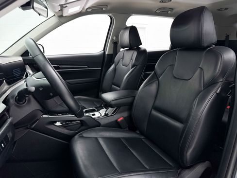 Used 2023 Kia Telluride S AWD/4WD image 22