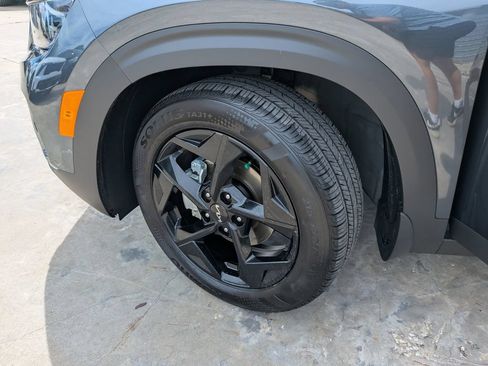 Certified 2026 Kia Seltos EX w/ EX Sunroof Package FWD image 36