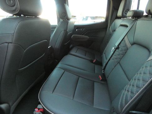 New 2026 GMC Canyon Denali AWD/4WD image 13