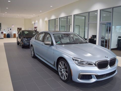 New 2026 BMW 330i xDrive Sedan w/ Premium Package AWD/4WD image 35