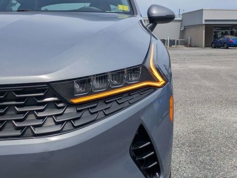 Used 2021 Kia K5 LXS FWD image 10