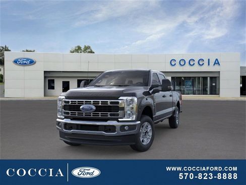 New 2026 Ford F350 XLT image 2