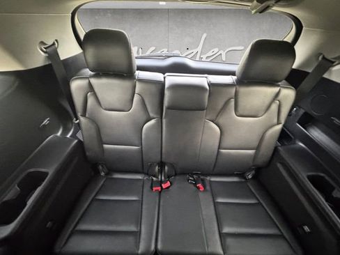 Used 2023 Kia Telluride LX FWD image 22