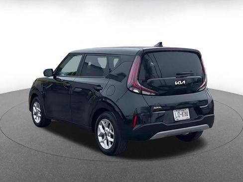 Used 2025 Kia Soul LX w/ LX Technology Package image 11