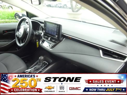 Used 2022 Toyota Corolla LE FWD image 14