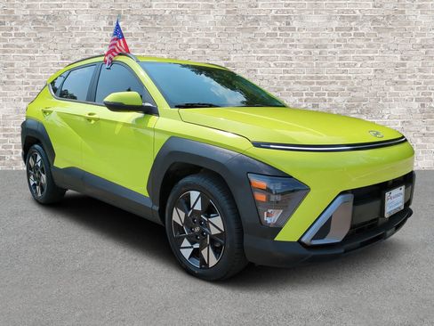 Used 2024 Hyundai Kona SEL w/ Convenience Package FWD image 1