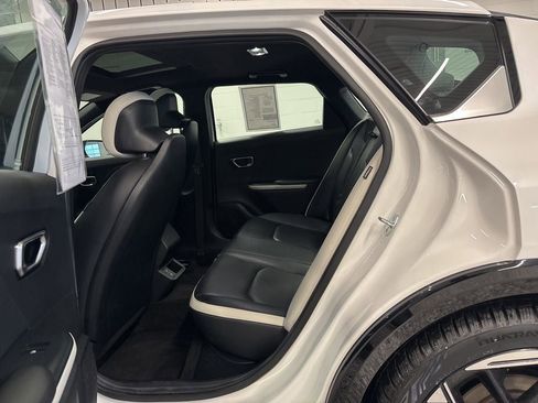 Used 2025 Kia K4 GT-Line w/ GT-Line Premium Package image 30