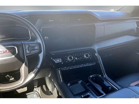 Used 2024 GMC Sierra 2500 AT4 w/ AT4 Premium Plus Package image 10