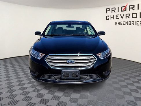 Used 2018 Ford Taurus SE FWD image 3