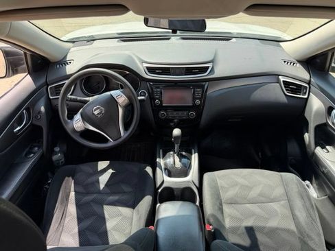 Used 2016 Nissan Rogue SV AWD/4WD image 12