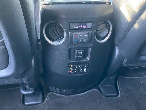 Used 2013 Honda Pilot Touring image 31