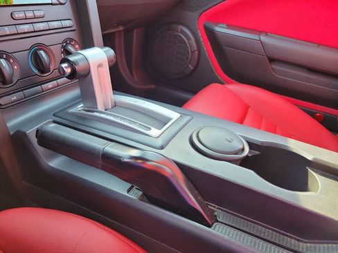 Used 2005 Ford Mustang Coupe image 29