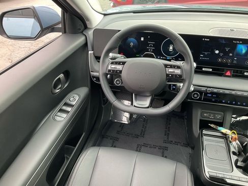 Used 2025 Hyundai Ioniq 5 SEL image 37