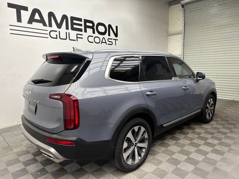 Used 2022 Kia Telluride S FWD image 7