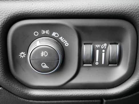 New 2026 RAM 1500 Big Horn AWD/4WD image 14